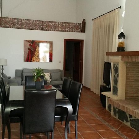 Country House Cortijo De La Fuente La Bobadilla Eksteriør billede